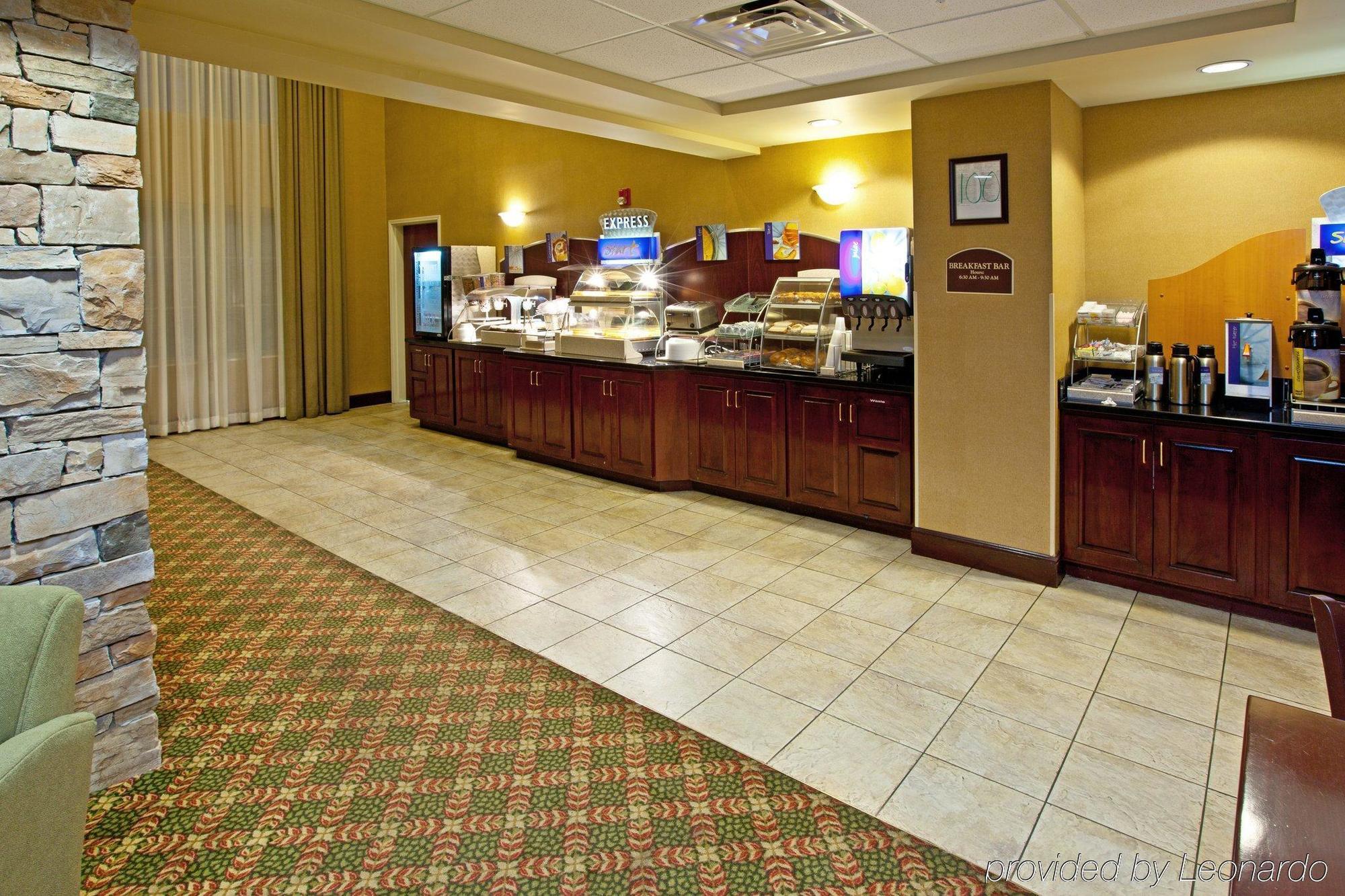Holiday Inn Express Hotel & Suites Lexington-Downtown University, An Ihg Hotel Restoran fotoğraf
